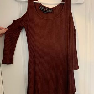 Cold shoulder top